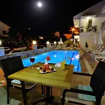 Beyaz Ev Nocleg ze śniadaniem 4*