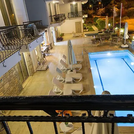Beyaz Ev 4* Datça