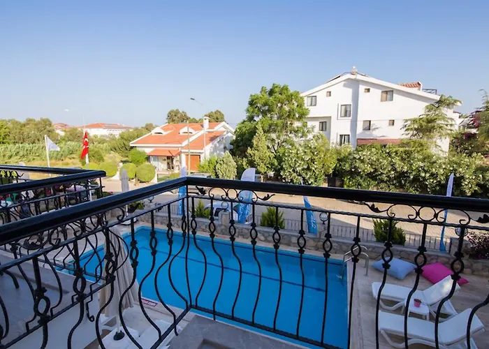 Oda ve Kahvaltı Beyaz Ev 4*