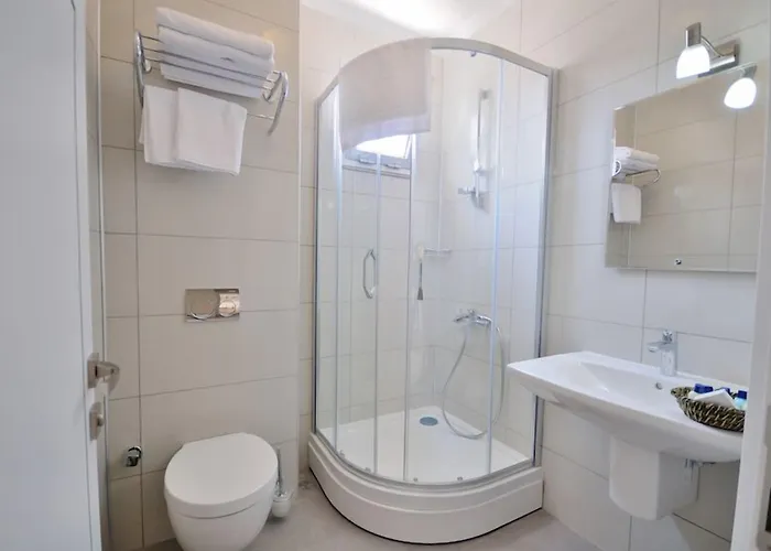 Beyaz Ev Oda ve Kahvaltı