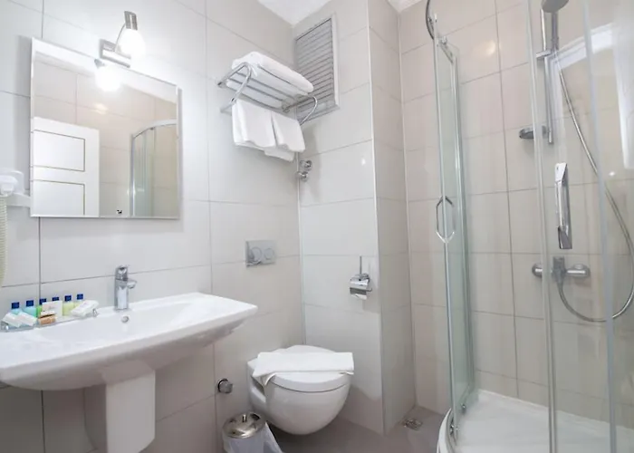 Oda ve Kahvaltı Beyaz Ev Datça