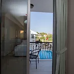Beyaz Ev B&B 4*