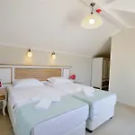 B&B Beyaz Ev