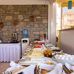 Beyaz Ev B&B
