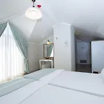 Beyaz Ev B&B