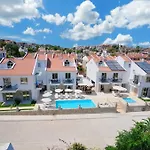 B&B Beyaz Ev 4*