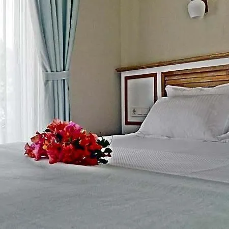 Beyaz Ev Bed & Breakfast Datça