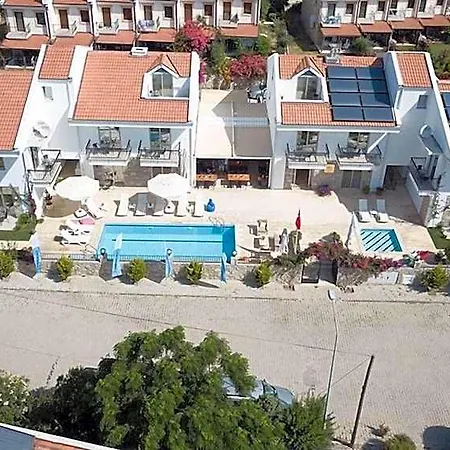 Oda ve Kahvaltı Beyaz Ev