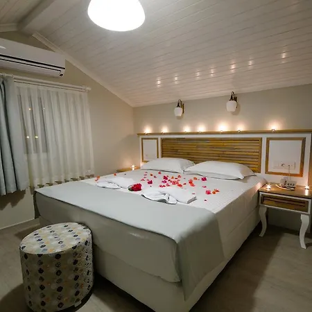 Beyaz Ev Bed & Breakfast