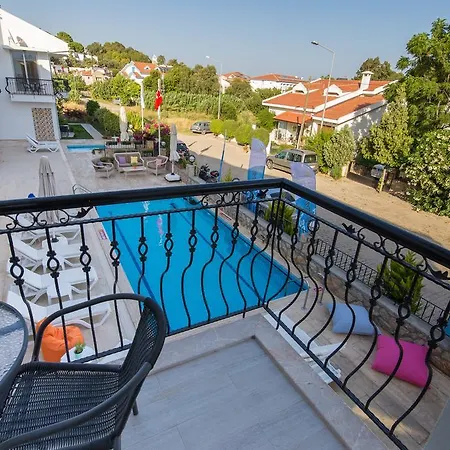 Beyaz Ev Panzió 4*