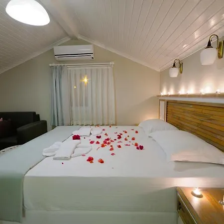 Beyaz Ev 4* Datça