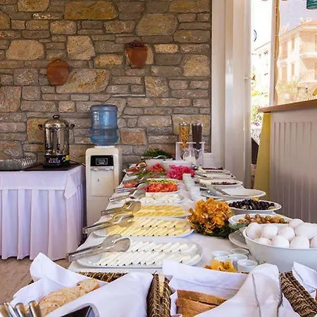 Beyaz Ev Bed & Breakfast