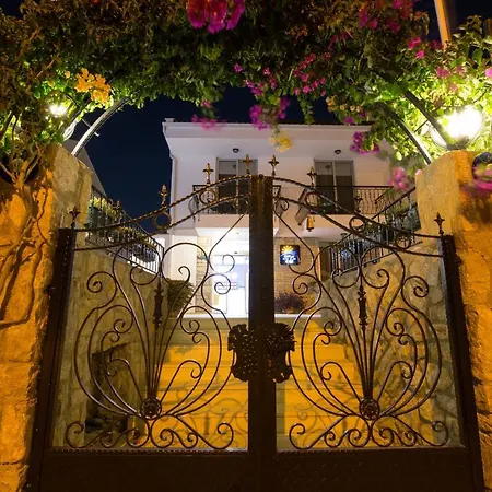 Bed & Breakfast Beyaz Ev 4*